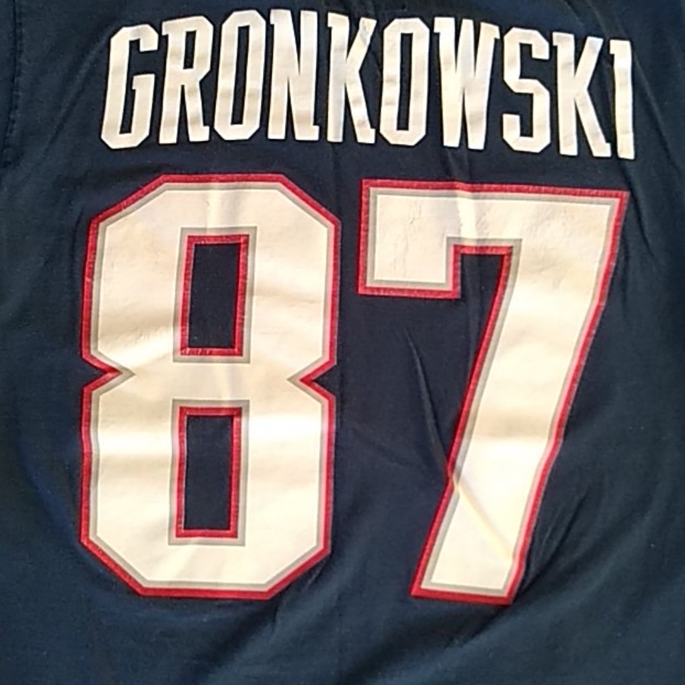 3/$12 Patriots Gronkowski Shirt